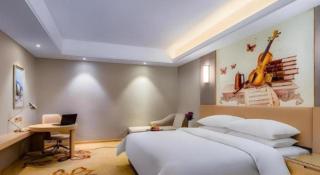 Vienna Hotel Anhui Fuyang Funan Bailing Apartment - 4