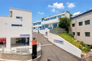 Geoje The Shine Pool Villa - 2