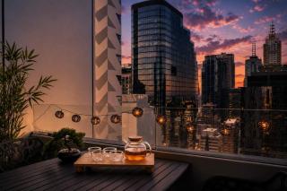2BR CBD Zen Retreat - Pool, Gym & Free Parking - 9