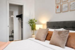 2BR CBD Zen Retreat - Pool, Gym & Free Parking - 5