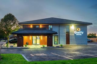 Quality Inn - 7