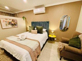 Peach Blossom Guesthouse - 6