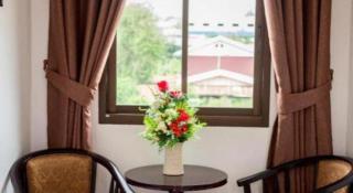 Thatphanom View Hotel Nakhon - 8