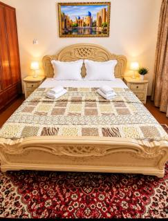 Amirjon Family guest house - 0