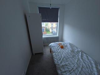 Four Bed House with Two Parking Spaces - 6