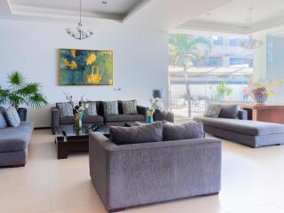 Family 3-Bedroom Oceanfront on the Malecón - HORIZON801 - 2