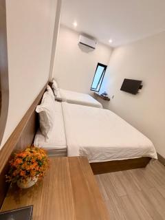 Hùng Anh Hotel - 7