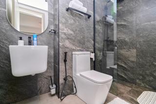 Altura Upper Hill Deluxe 5 - Rooftop Pool, Gym & Skyline Views - 6