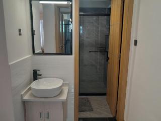 Beautifully furnished apartment with swimming pool ample parking space fully equipped gym child play area and amazing city views - 5