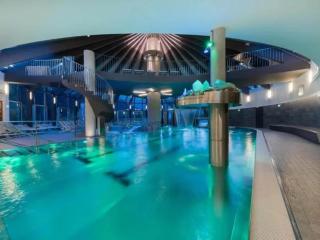 Panoramic Glass Chalet with Sauna - 6