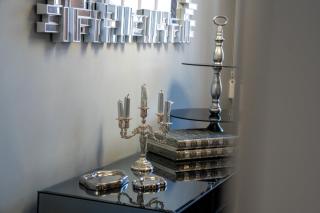 Rose's Luxury Central Apartment - 7
