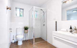 Top of the Range - Tourist Road 2 BDRM Apartment - 2