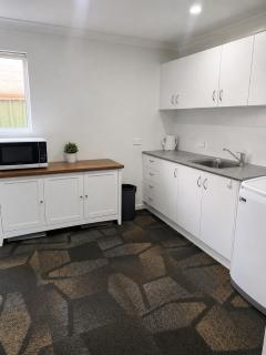 JT Homes Cosy Private 1-Bedroom Stay - 1