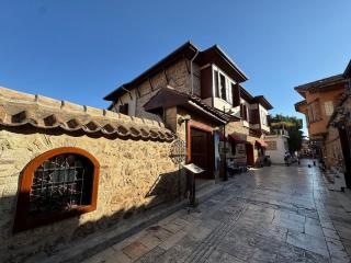 Belmondo Suites Old Town Antalya - 0