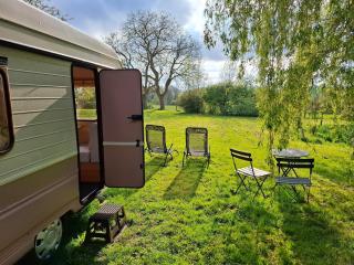 Caravane 'So Cute and Cosy' à la Ferme de la Chevêche - près de Namur - Ardennes - 3