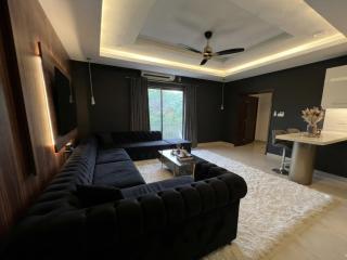 The Grove Gulberg Apartment With Free Swimming Pool - 9