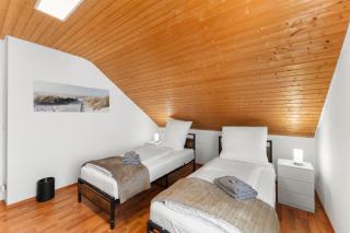 Lemon Suites 5 Apartment für Gruppen und Teams - Ideal für Monteure - Große Wohnung mit 2 Bädern - 9