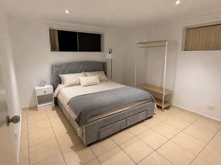 Privat Ground Floor 3BR in top location - 3