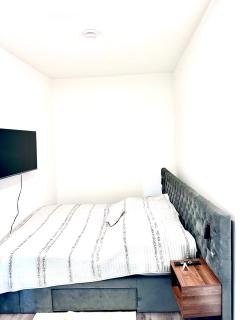 Speziell 2 Zimmer Wohnung mit Aussicht & Balkon - 1