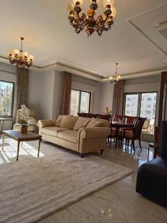 Luxury and Comfort in the Heart of West Amman - 0