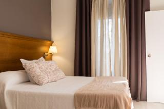 Hostal Imperial Merida - 0