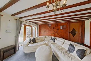 The Oak & The Log Cabin, Sleeps 10, 2 Hot Tubs Near Durham City & Bishop Auckland - 4