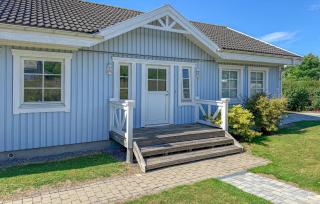 2 Bedroom Cozy Home In Bogø By - 0