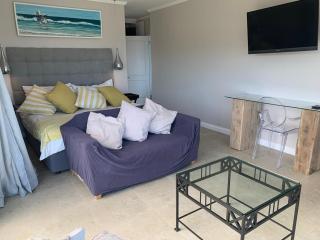 Phosphorescence Guest House - 4