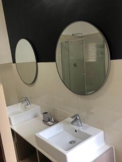 Royal Albert Suites - 6