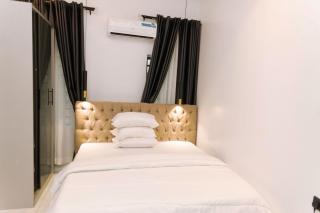 TOPAYINKS LUXURY APARTMENTs - 0