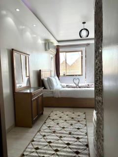 Golden Pyramids Hotel & Roof Top - 3