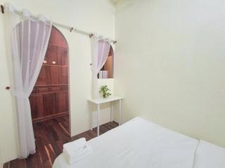 Big Sunny Balcony Private Kitchen 1BR Apart Near FnB Or Canal Area - 6