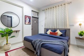 Cozy 1BHK Flat - 5