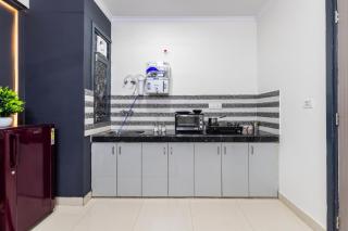 Cozy 1BHK Flat - 4