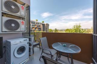 Laguna 1BR - Panoramic Golf, Lake, Sky Pools - 9
