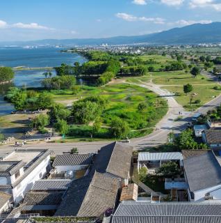 Blissful Lakeside Exclusive Retreat Dali - 1