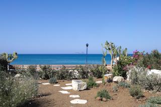 Rodia Beach Suites - 6