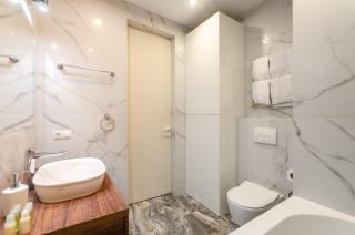 11-120 Hoffman House, Zolotoustivska 34, Kyiv centre, fantastic city view, 15 kW backup power, Petrovdom Apartment - 8