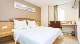 7 Days Inn Chengdu Wuda Garden Longzhuayan Metro Station - 1