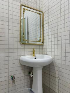 Seamles Hotel - 8