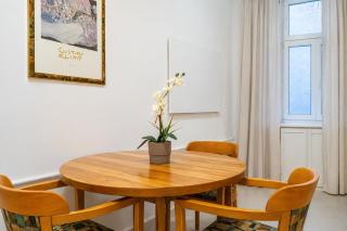 Lovely 1BR Apt Near Westbahnhof for Long Stays - Wien - 3