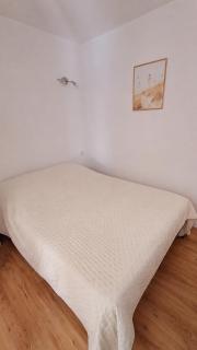 Appartement refait à neuf, climatisé, en rez-de-jardin, à 30 secondes de la plage - 5