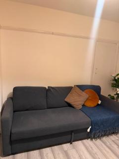 Entire 2 Bedroom Home Sheffield - 8