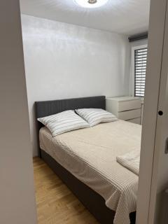 Nima's Modern Apartment - 2