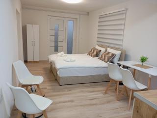 Icoski Apartments - 3