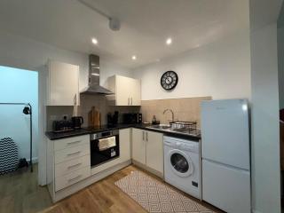 Ivory Apartments - 6
