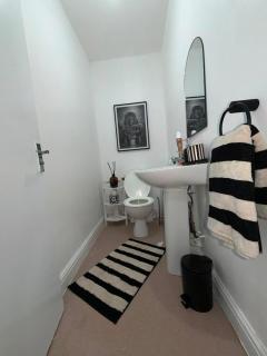 Ivory Apartments - 4