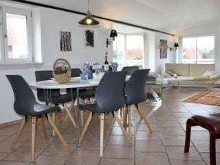 Familienfreundliches-Ferienhaus-mit-Whirlpool-Sauna-und-Ofen - 1