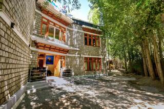 Raybo Hostel - Serene stay with 5 mins walk from the main market - 8