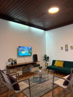 Casa céntrica de 5 habitaciones hasta 13 personas - 0